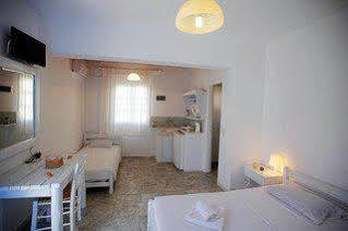 Voula Apartments & Rooms 투를로스 외부 사진